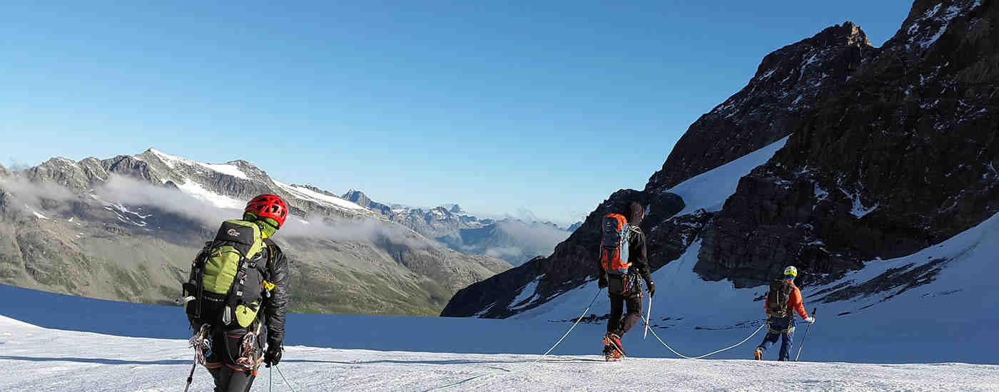 Comment devenir guide de haute montagne ?